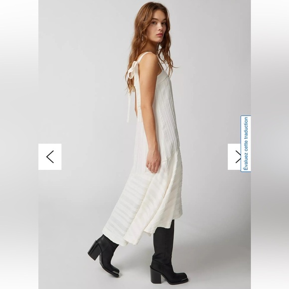 Urban outfitters En Saison Laurent dress Cream Ruffled Tiered Maxi with bows - Picture 1 of 7